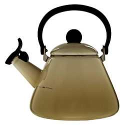 Le Creuset Kone Kettle, 1.6L Almond